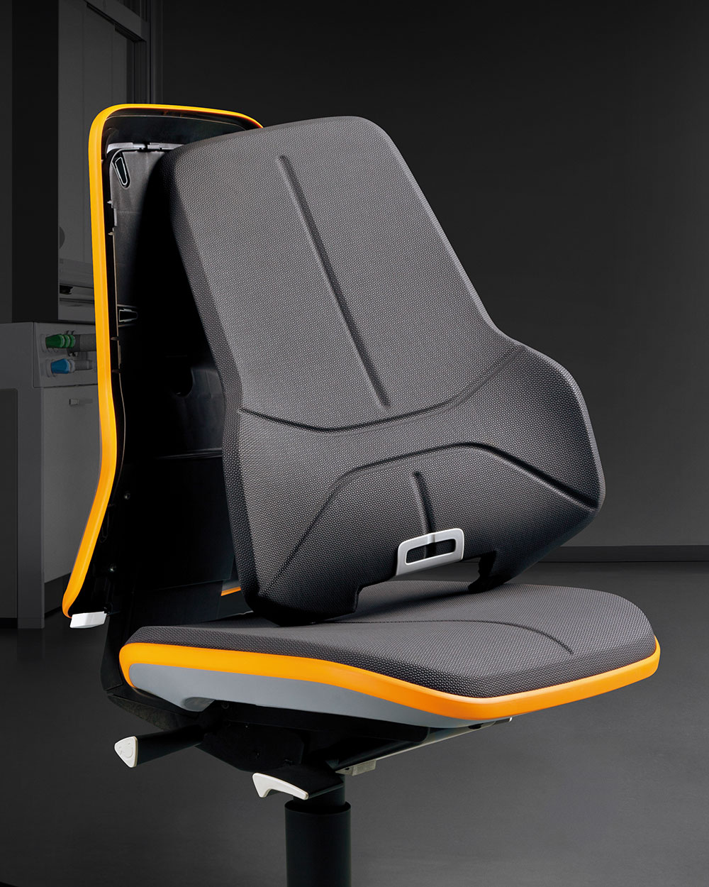 Bimos Neon 3 9571E ESD-Stuhl mit Aufstiegshilfe
